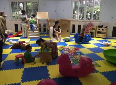 三點半尷尬 孩子已放學，爸媽還在上班，幼教設施如何破局？